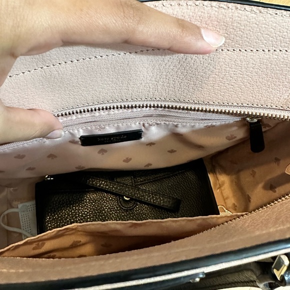 Kate Spade Handbag in great condition - Picture 5 of 10
